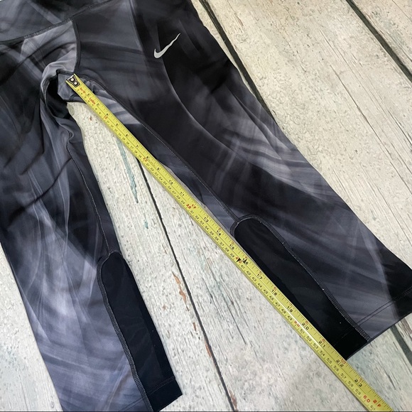 Nike Dri-fit small crop leggings black white watercolour marble grey zip pocket - Picture 6 of 11